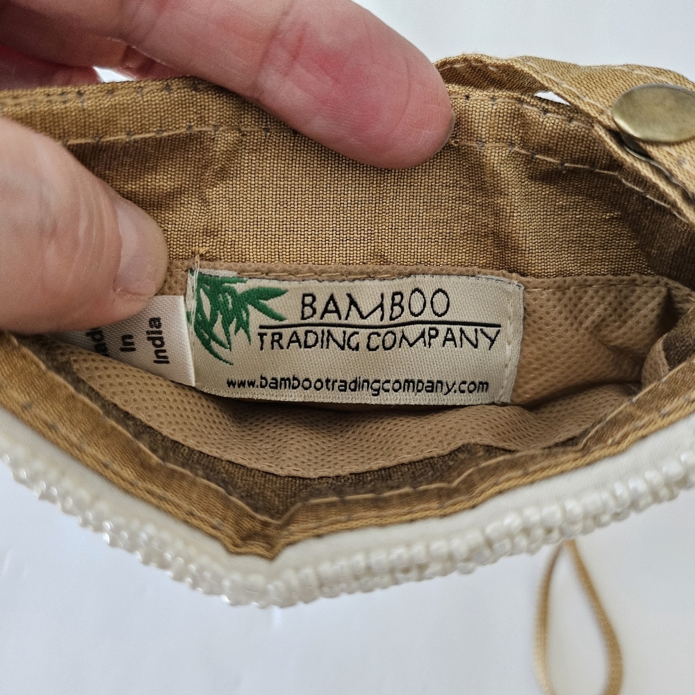 Bamboo Trading Co. beaded pineapple crossbody gold white tropical hand bag - Picture 3 of 5